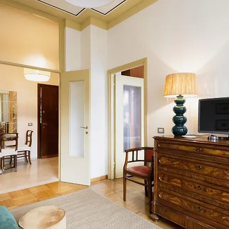 Easylife - Dimora Di Classe In Zona Conciliazione Milan Exterior photo